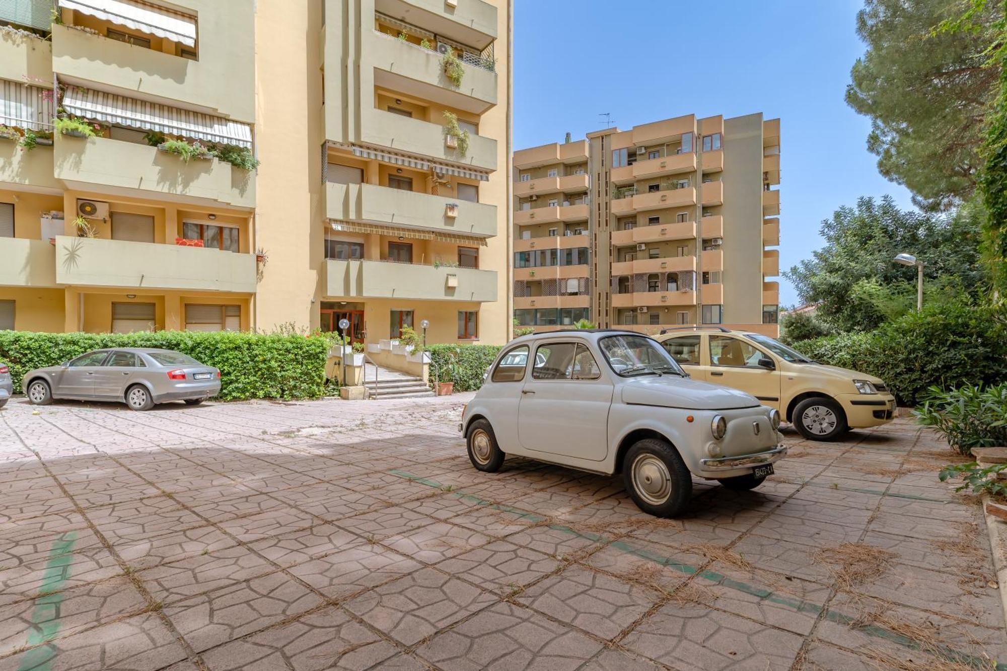 Kalbia Apartment Or Rooms Renovated, Functional, Intimate And More Cagliari Kültér fotó