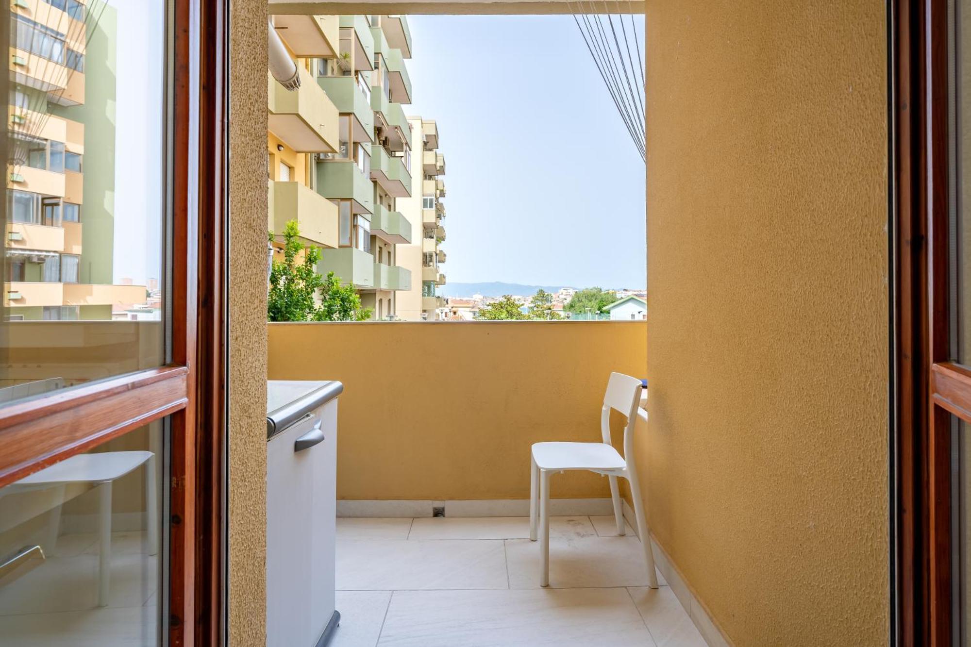 Kalbia Apartment Or Rooms Renovated, Functional, Intimate And More Cagliari Kültér fotó